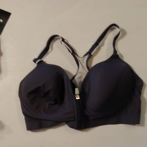 V 1969 sports bra
